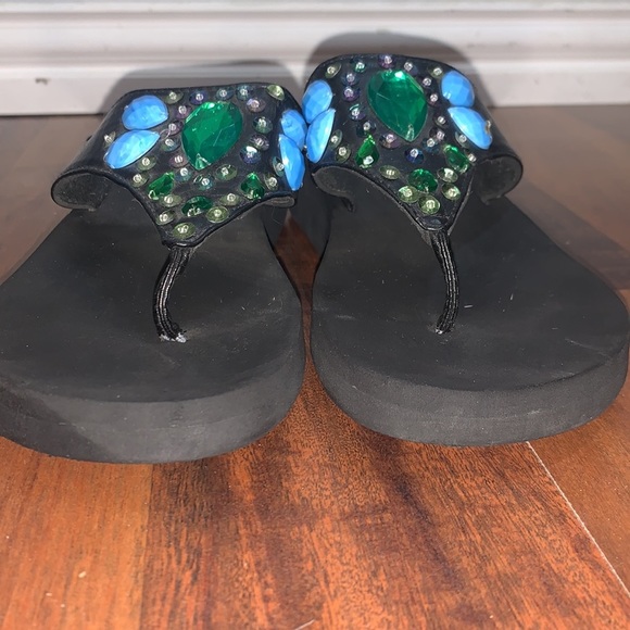 Black Bejeweled Small Wedge Flip Flop Size 10 - Picture 2 of 11